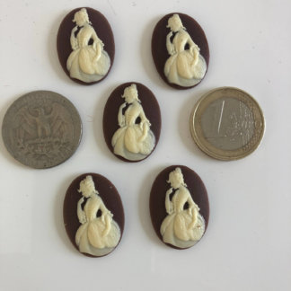 VINTAGE STONES/CABOCHONS 2025-2026