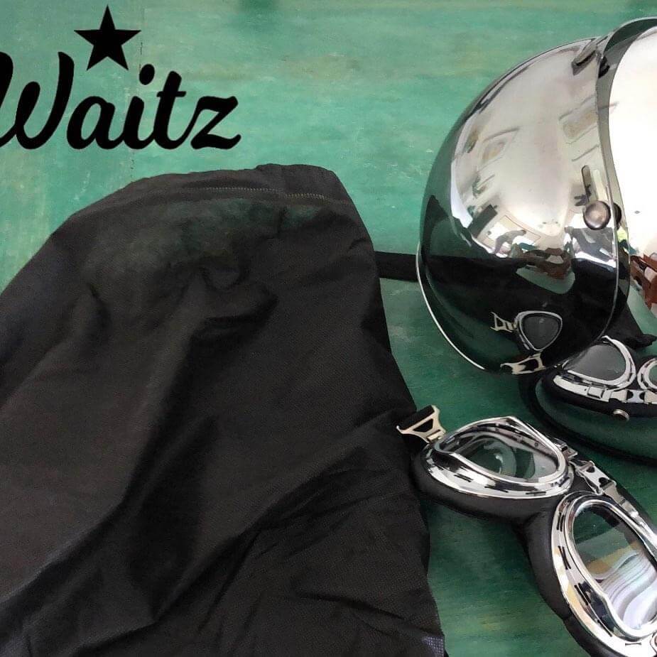 MARK in Gold - Image 5